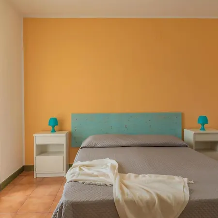 Apartment In 27332